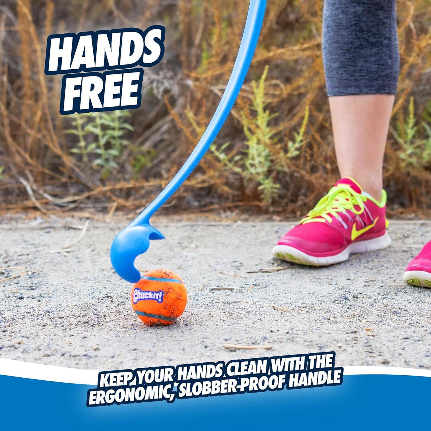 Extended handle fetch launcher for medium dogs