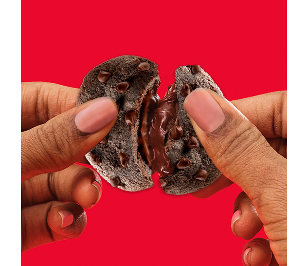 CHIPS AHOY Chewy Hershey's Fudge Filled Chocolate Chip Cookies 14.85 Oz